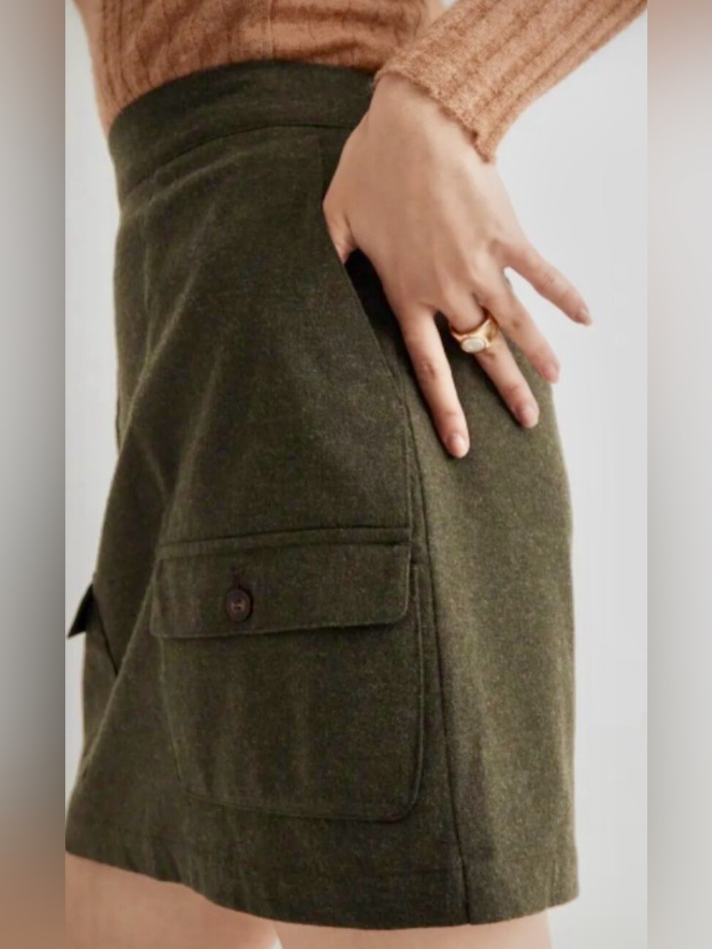Madewell Wool-Blend Cargo Mini Skirt in heather expedition green